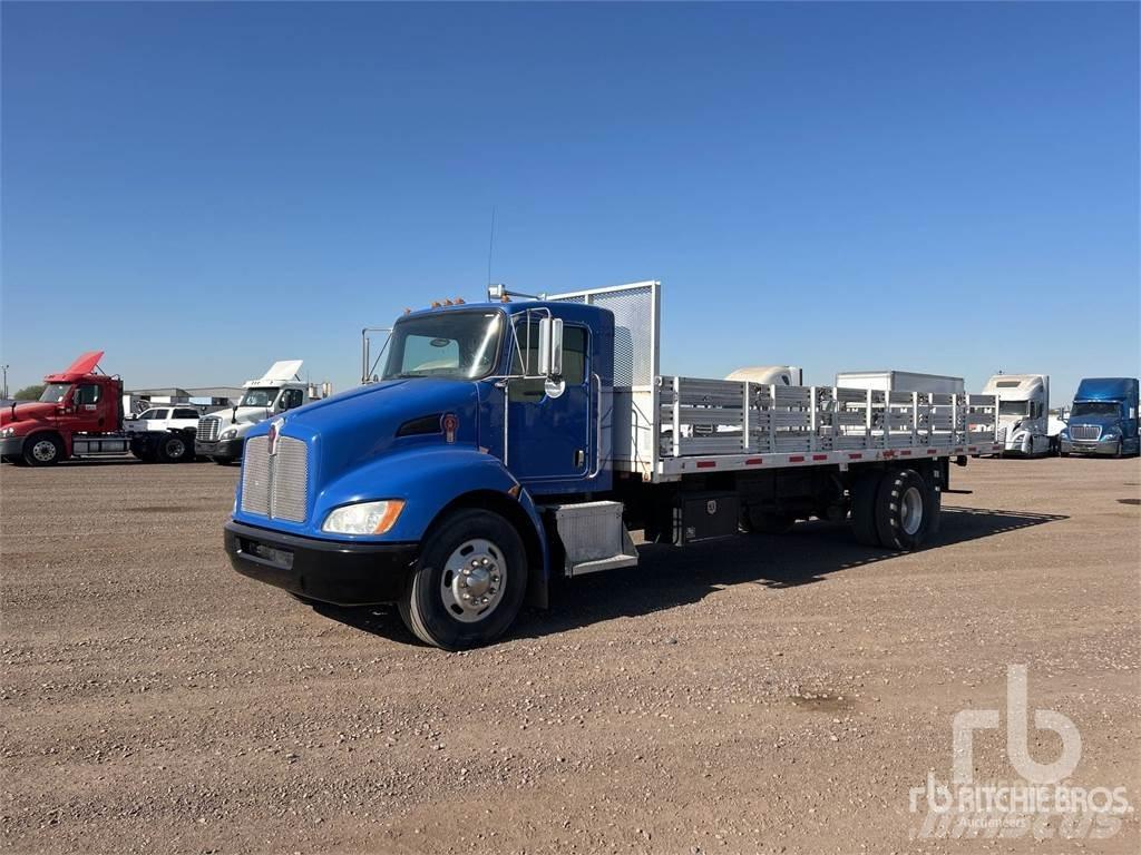 Kenworth T300 플랫베드/드롭사이드 트럭