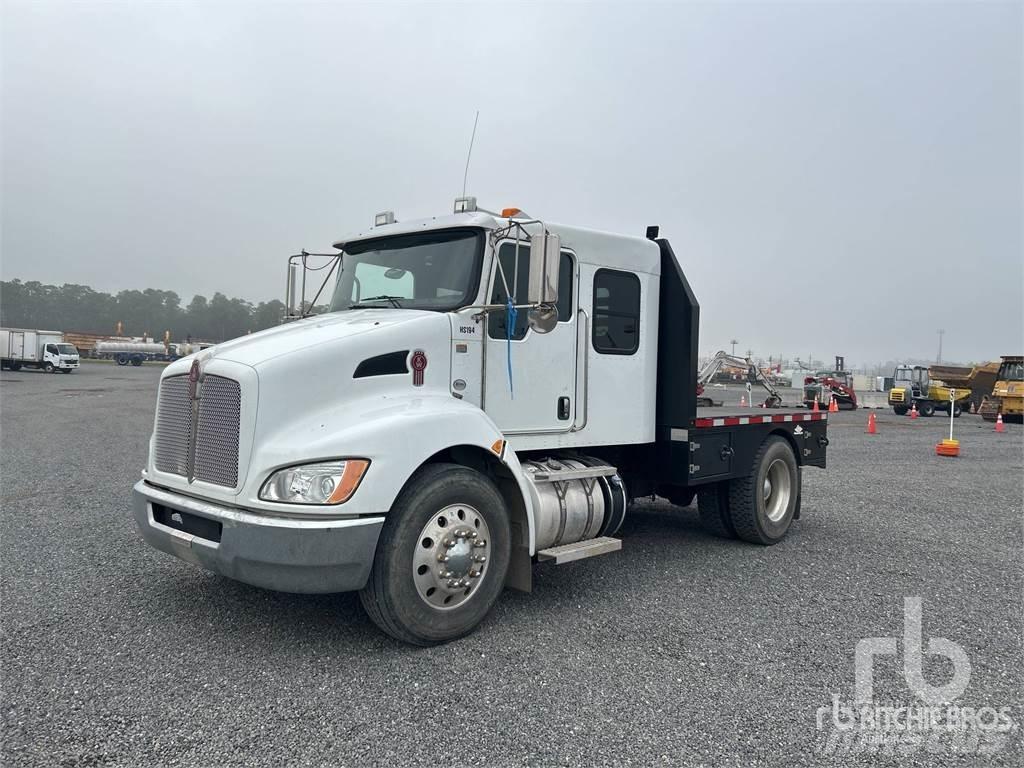 Kenworth T370 플랫베드/드롭사이드 트럭