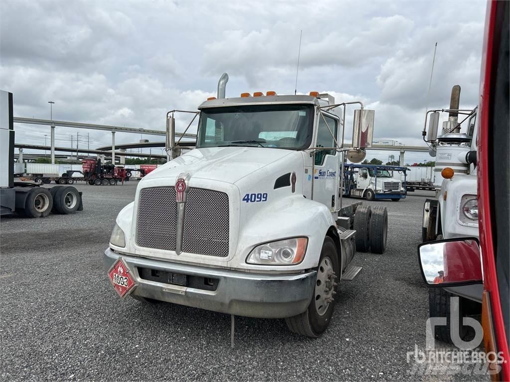 Kenworth T370 새시 운전실 트럭