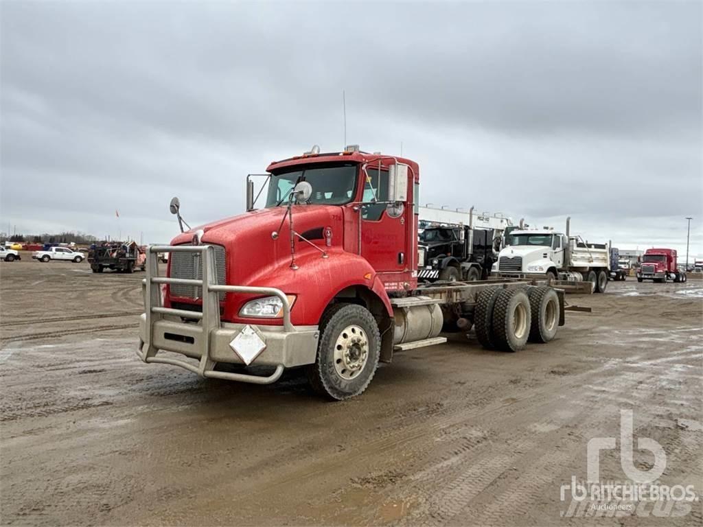 Kenworth T440 새시 운전실 트럭