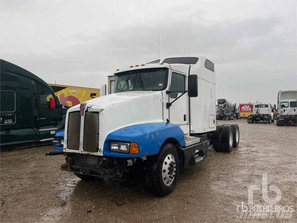 Kenworth T600 트랙터 유닛