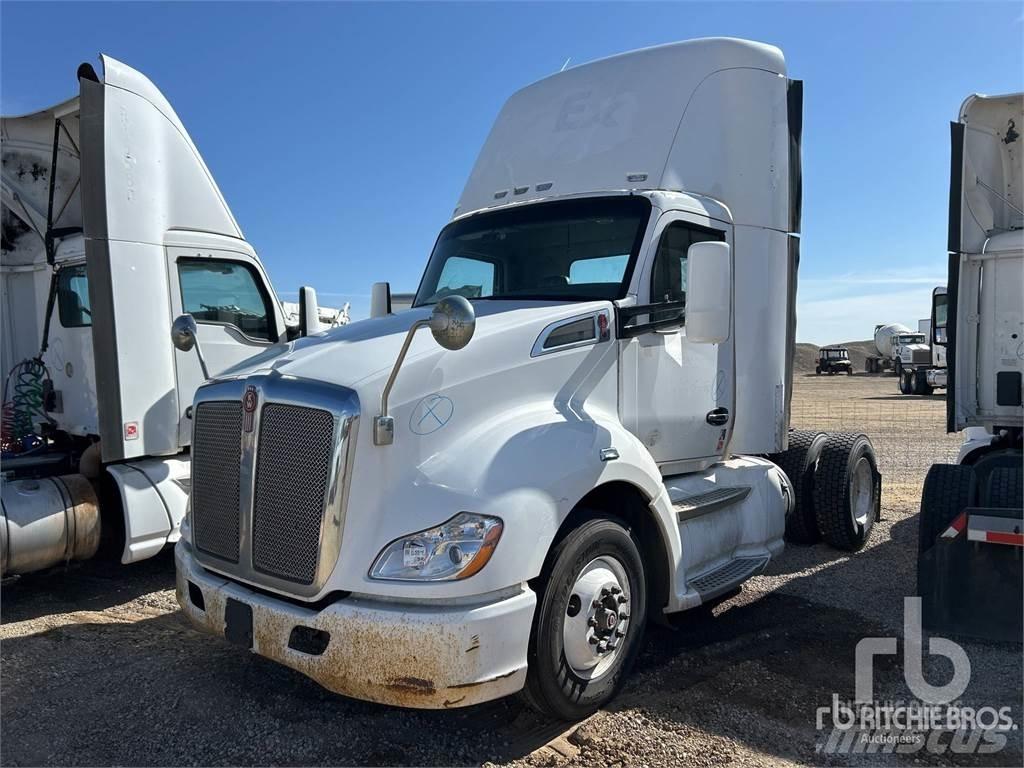 Kenworth T680 트랙터 유닛