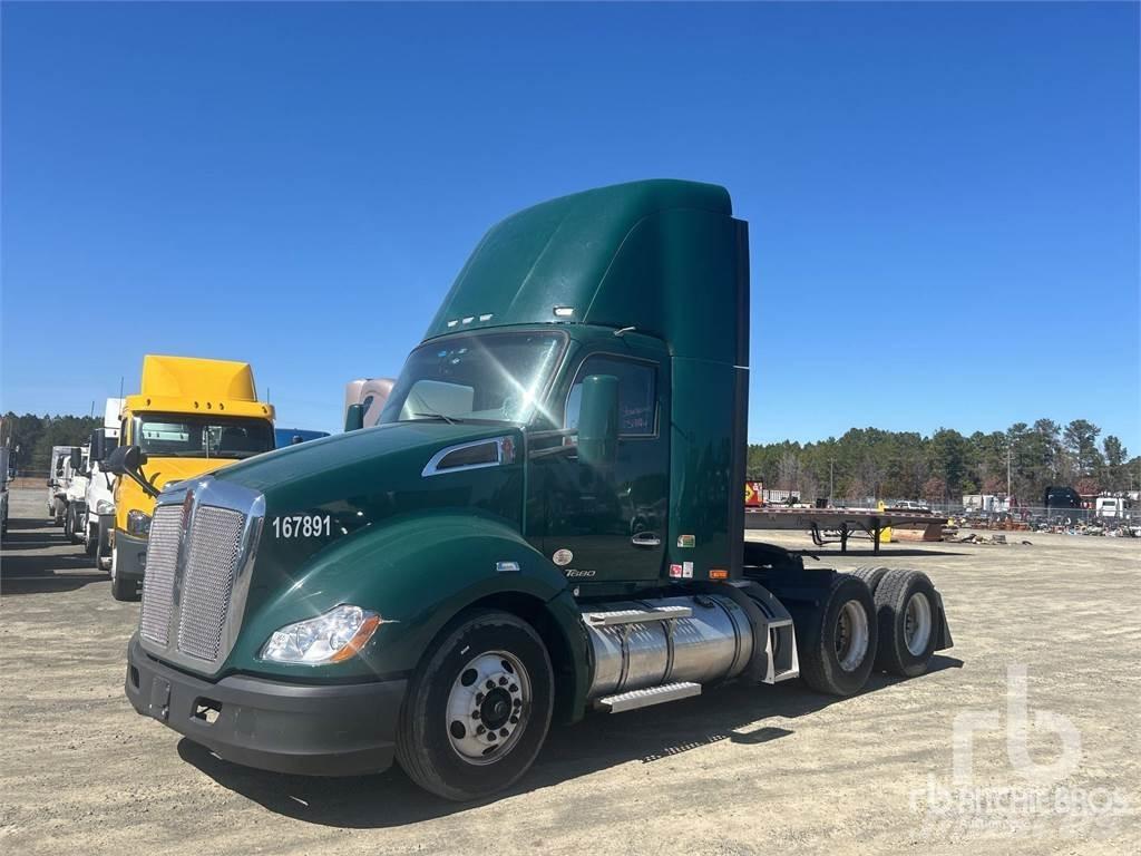 Kenworth T680 트랙터 유닛