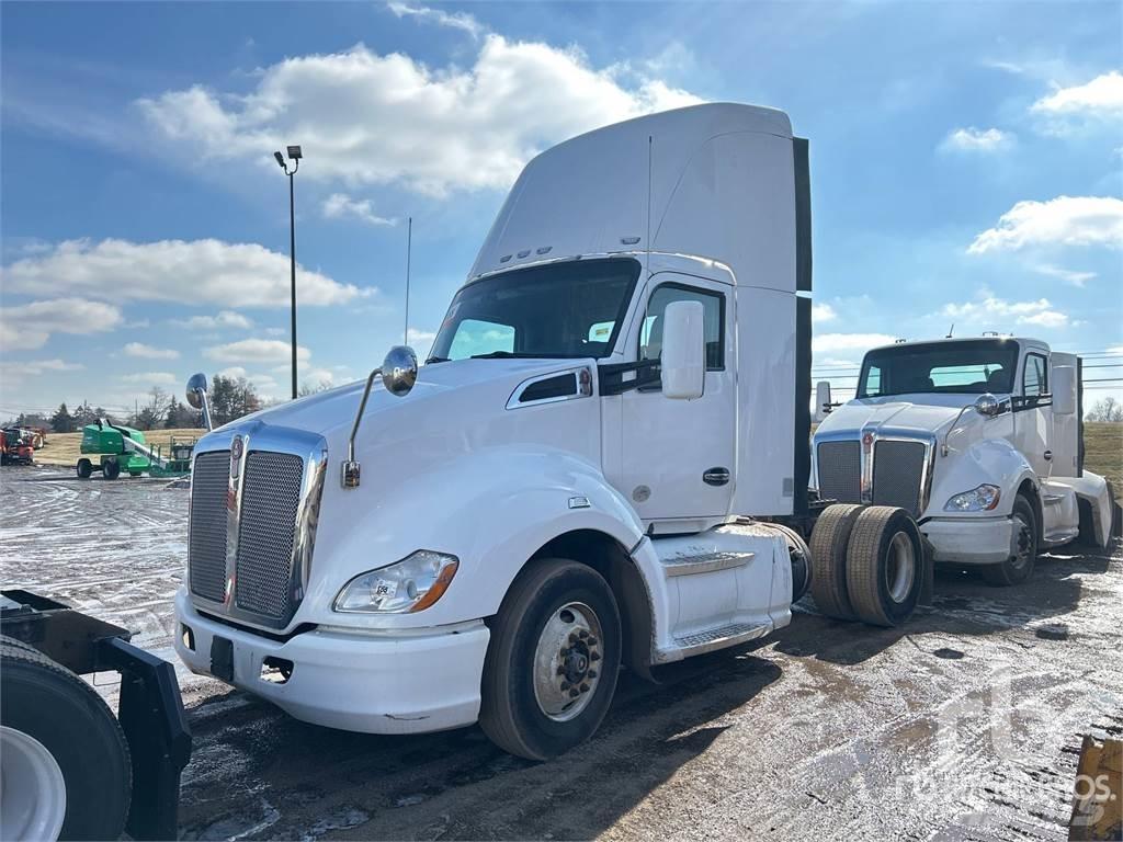 Kenworth T680 트랙터 유닛