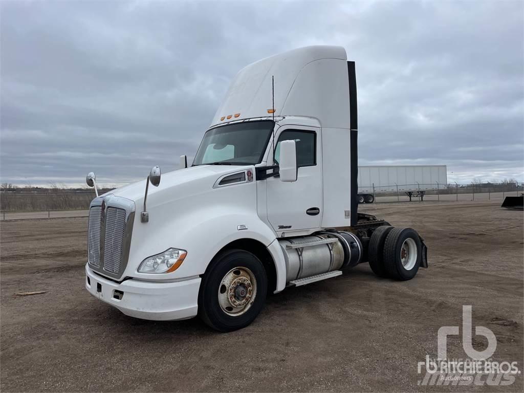 Kenworth T680 트랙터 유닛