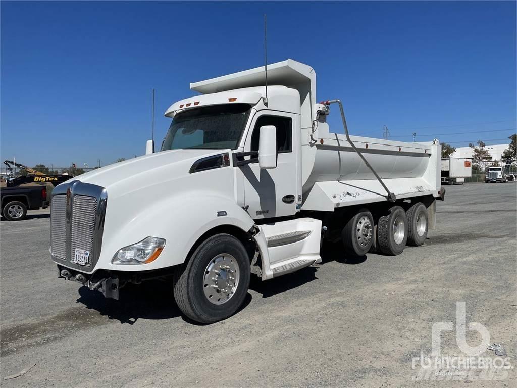 Kenworth T680 덤프 트럭
