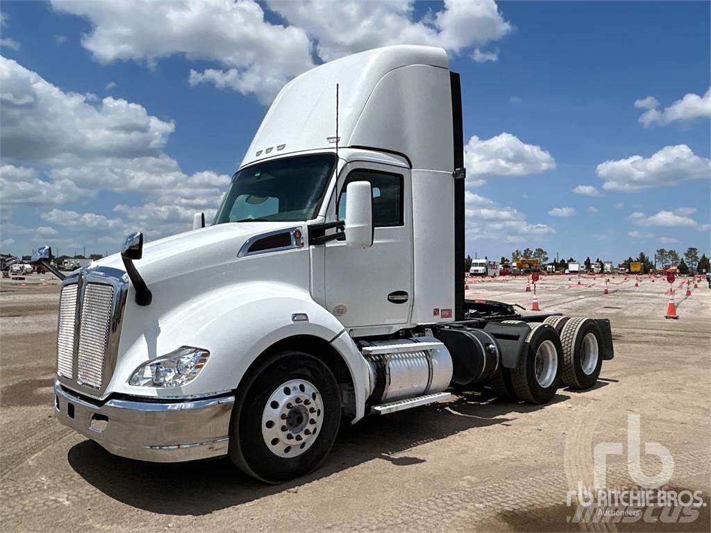 Kenworth T680 트랙터 유닛