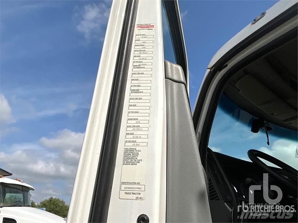 Kenworth T680 덤프 트럭