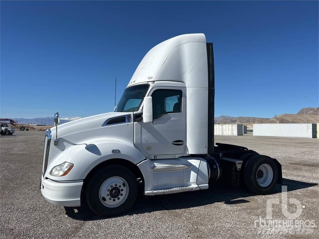 Kenworth T680 트랙터 유닛