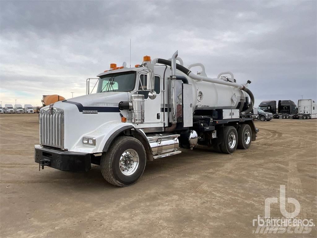 Kenworth T800 콤비/진공 트럭