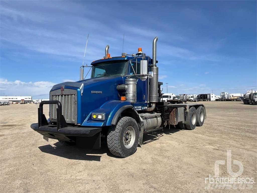 Kenworth T800 플랫베드/윈치 트럭