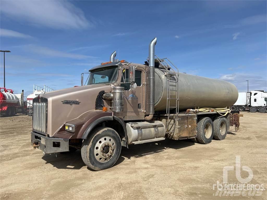 Kenworth T800 탱커 트럭