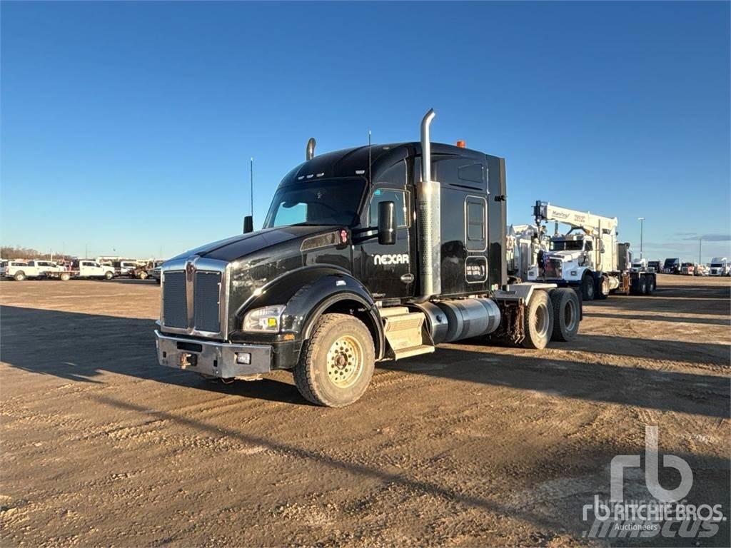 Kenworth T880 트랙터 유닛