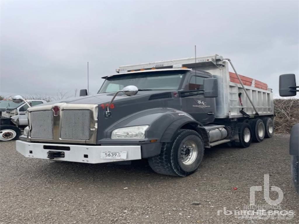 Kenworth T880 덤프 트럭