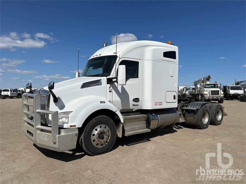 Kenworth T880 트랙터 유닛