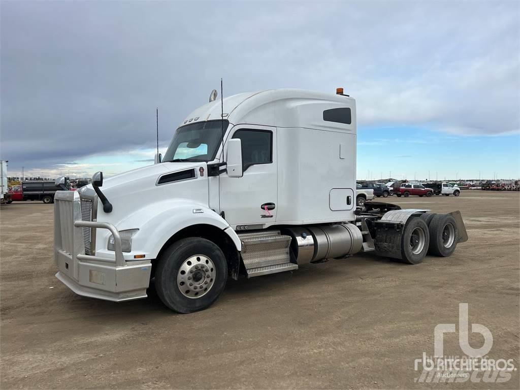 Kenworth T880 트랙터 유닛