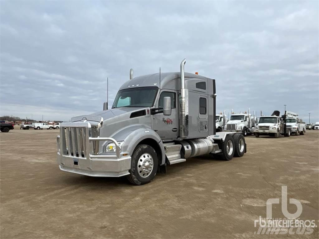 Kenworth T880 트랙터 유닛