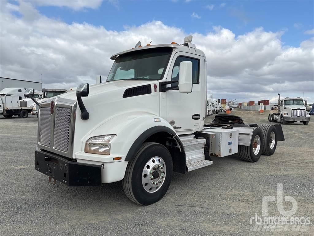 Kenworth T880 트랙터 유닛