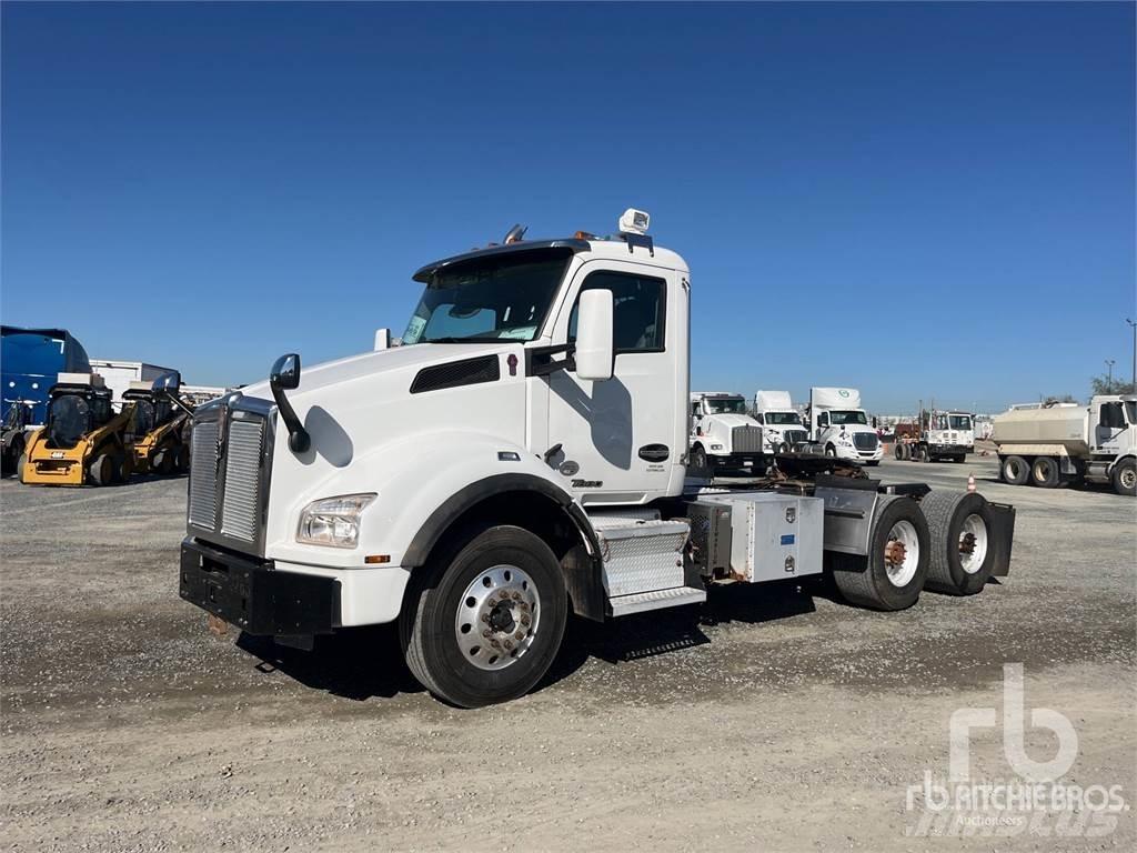 Kenworth T880 트랙터 유닛