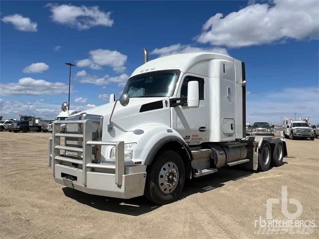 Kenworth T880 트랙터 유닛
