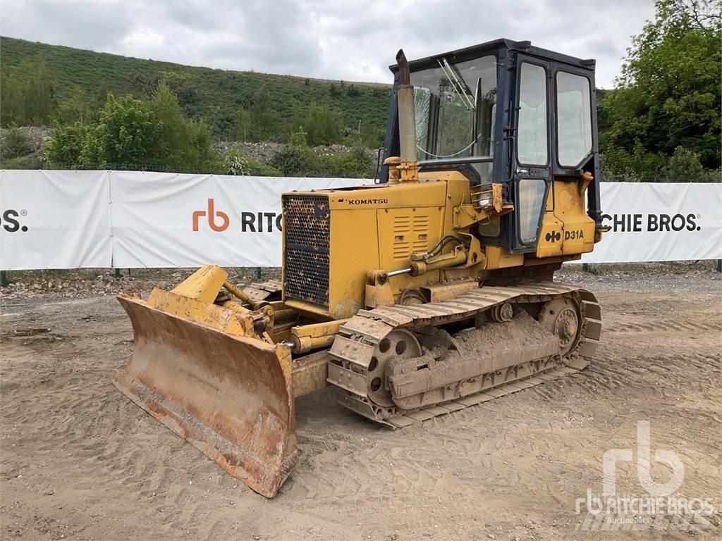 Komatsu D31A-17 크롤러 도저