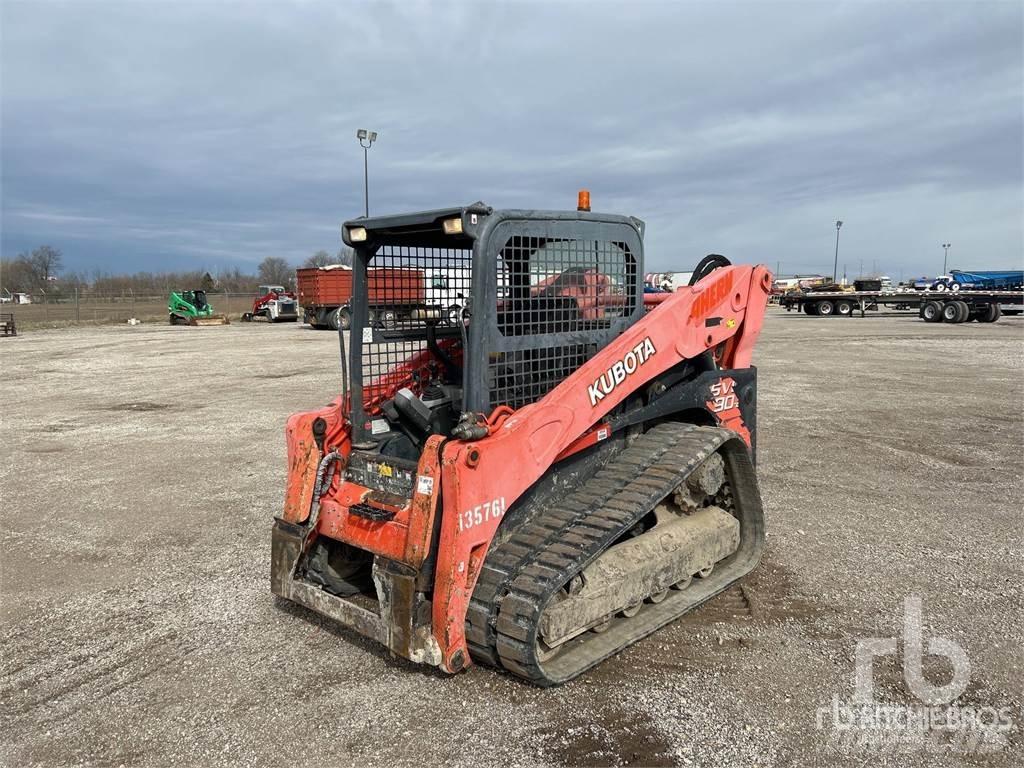 Kubota SVL90  스키드로더