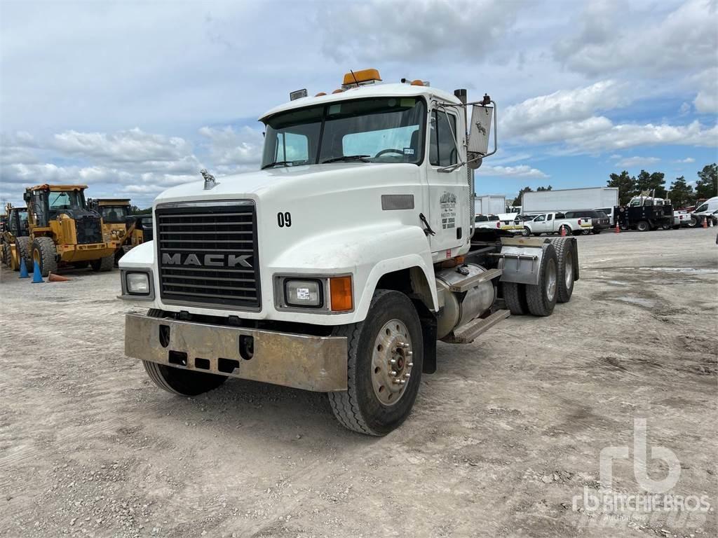 Mack CH613 트랙터 유닛