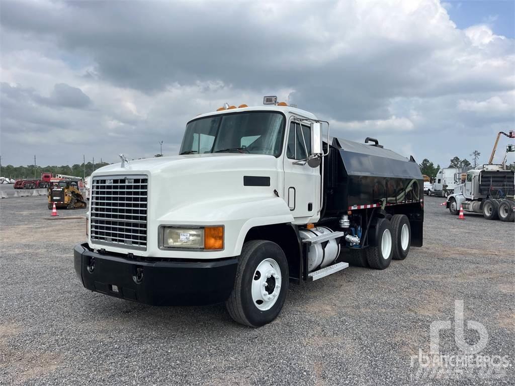 Mack CH613 급수차