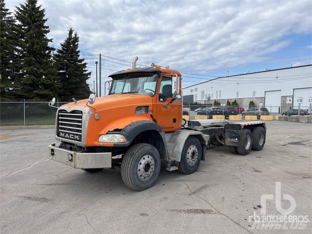 Mack CT713 새시 운전실 트럭