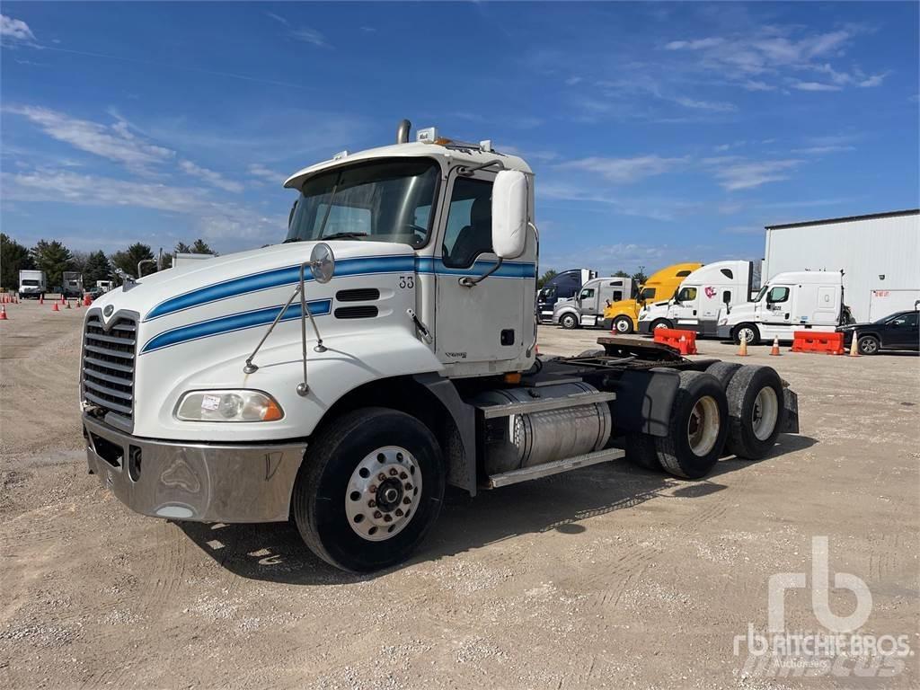 Mack CXN613 트랙터 유닛