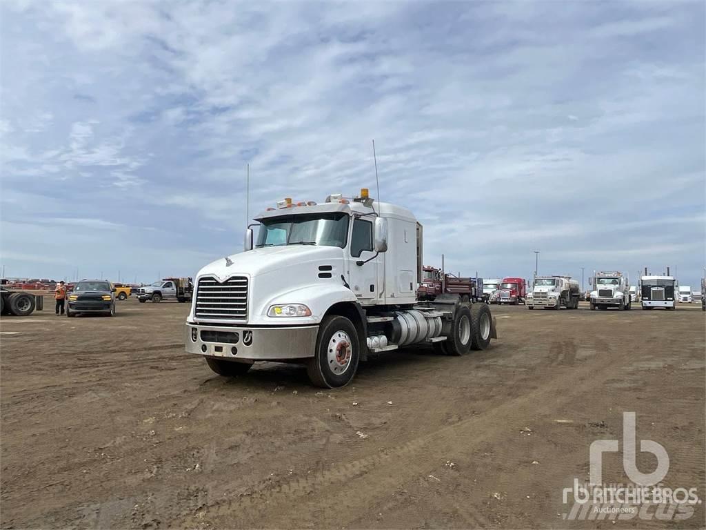 Mack CXU613 트랙터 유닛