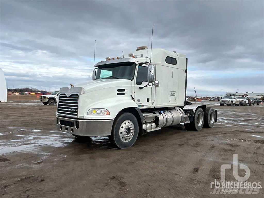 Mack CXU613 트랙터 유닛