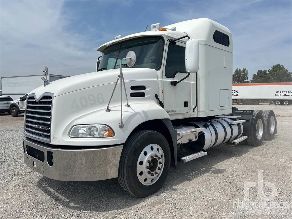 Mack CXU613 트랙터 유닛