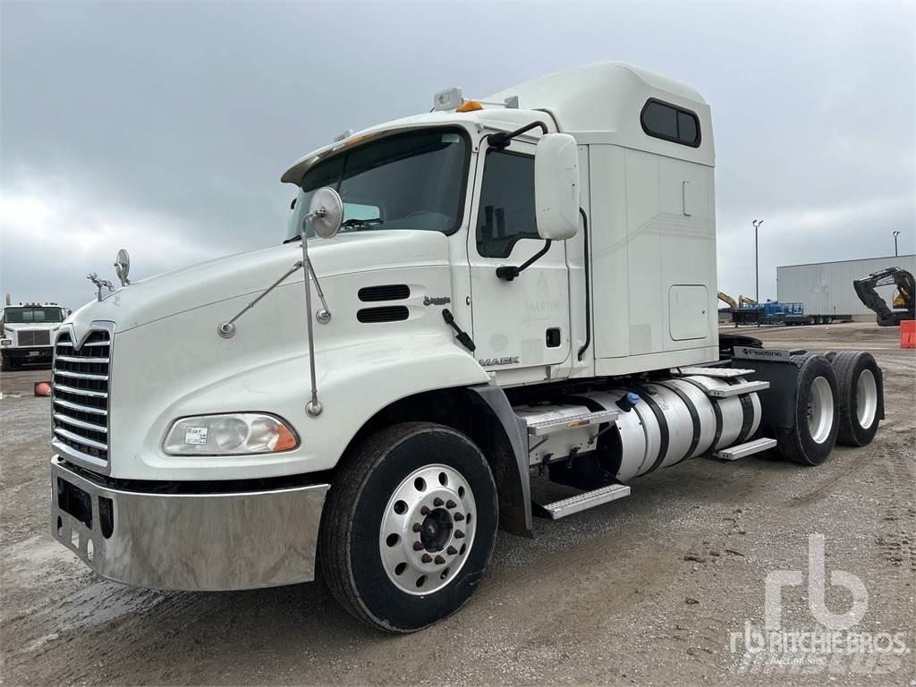 Mack CXU613 트랙터 유닛