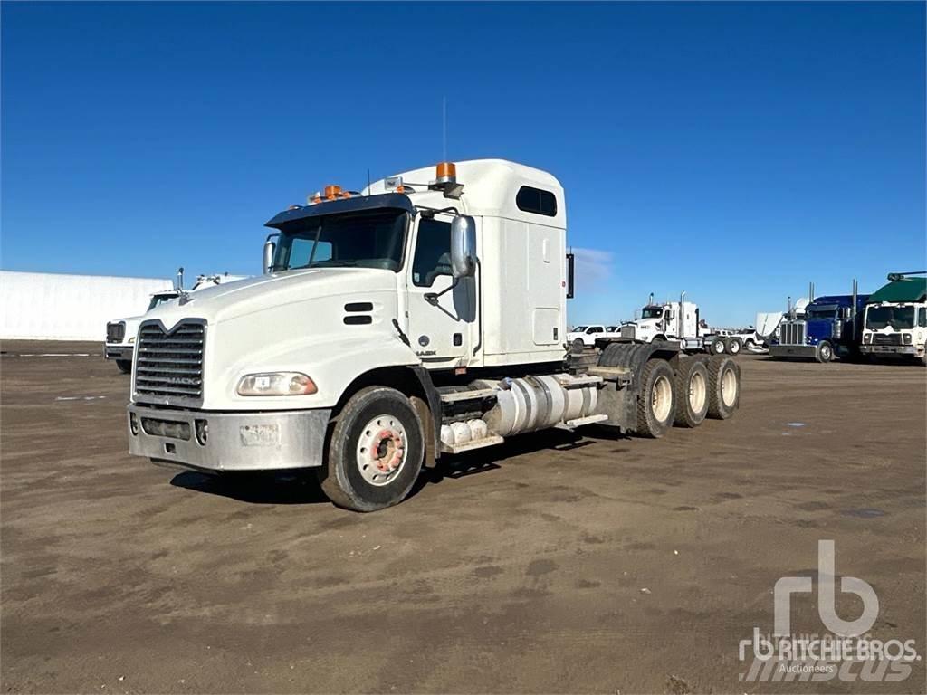 Mack CXU614 트랙터 유닛