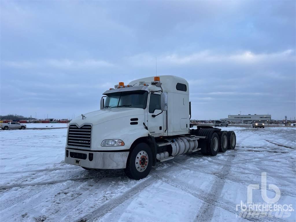 Mack CXU614 트랙터 유닛