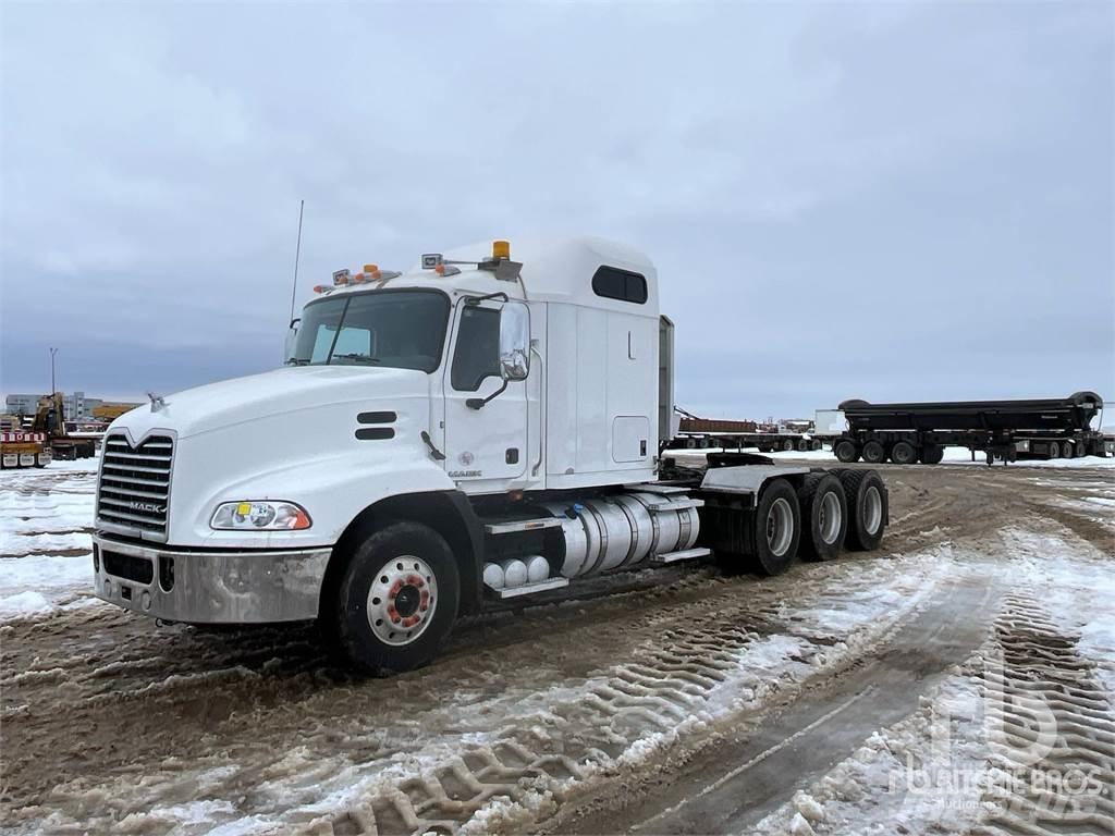 Mack CXU614 트랙터 유닛
