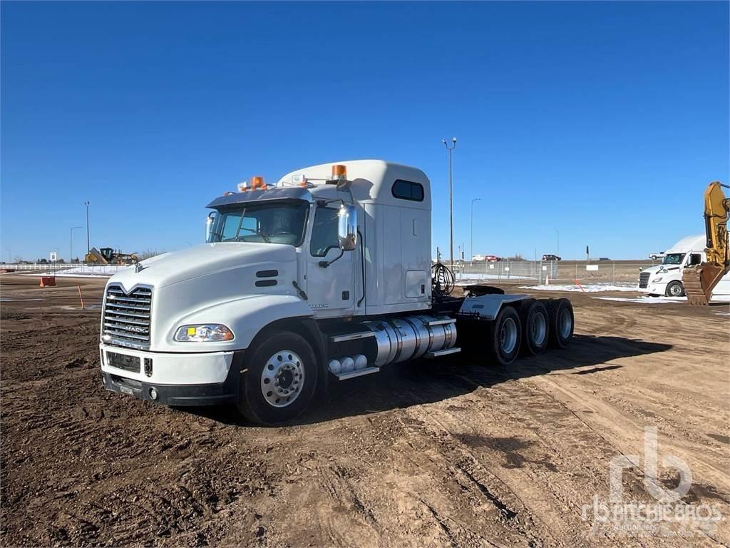 Mack CXU614 트랙터 유닛