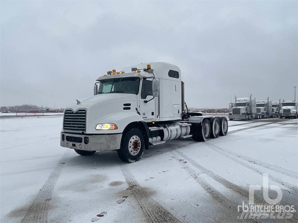 Mack CXU614 트랙터 유닛