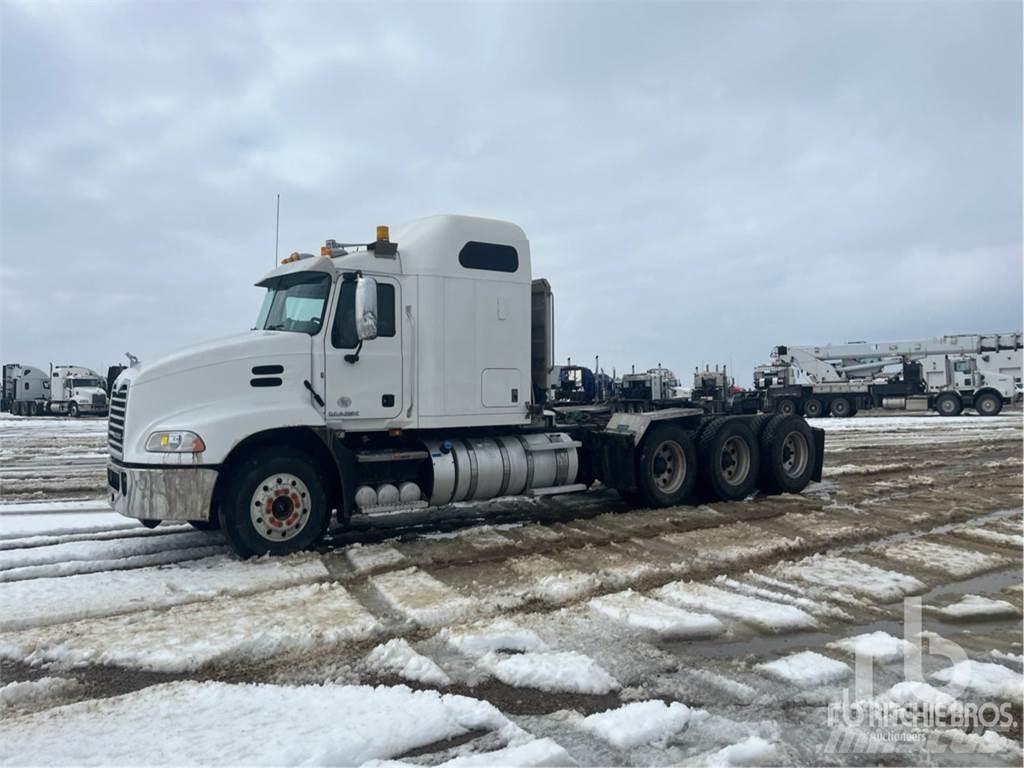 Mack CXU614 트랙터 유닛
