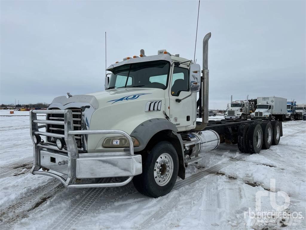 Mack GU814 새시 운전실 트럭