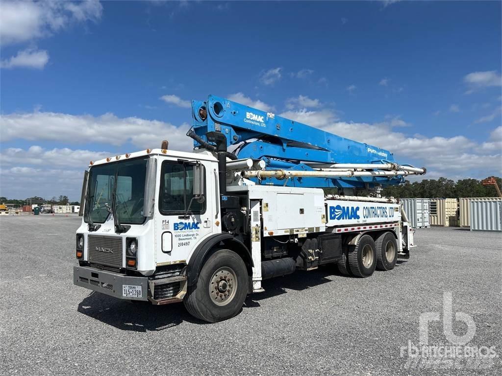 Mack MR688S 콘크리트 믹서트럭