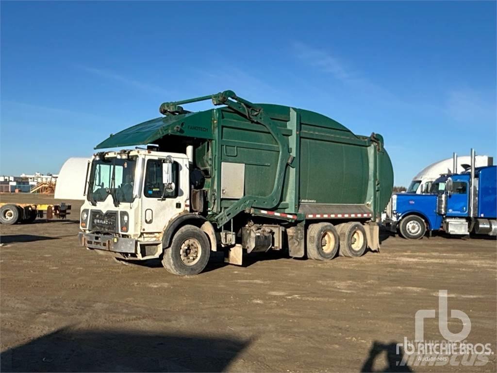Mack MRU613 폐기물 수거 트럭