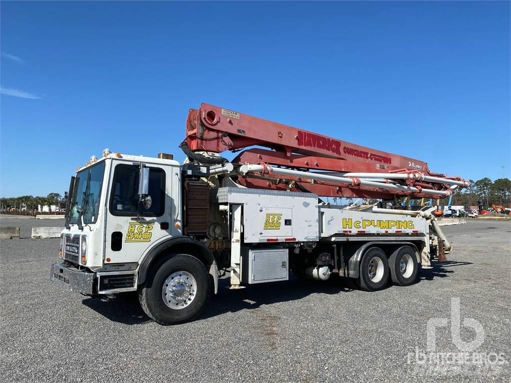 Mack MRU613 콘크리트 믹서트럭