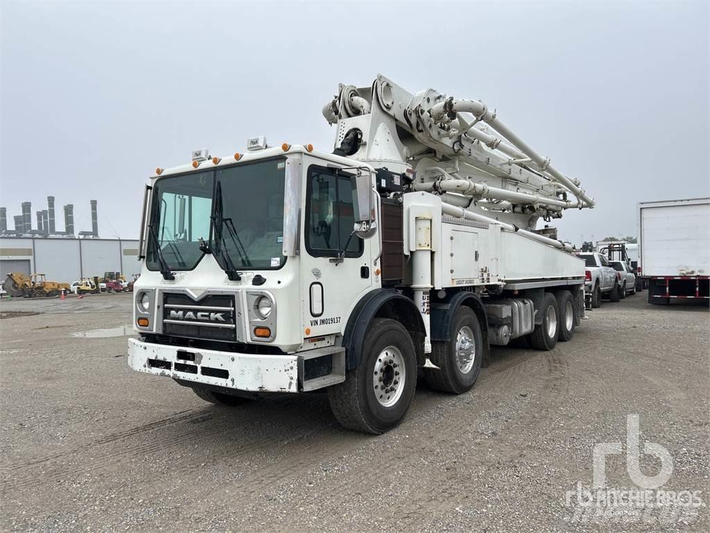 Mack MRU613 콘크리트 믹서트럭