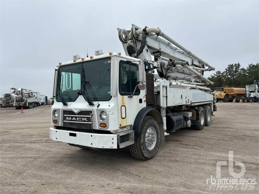 Mack MRU613 콘크리트 믹서트럭