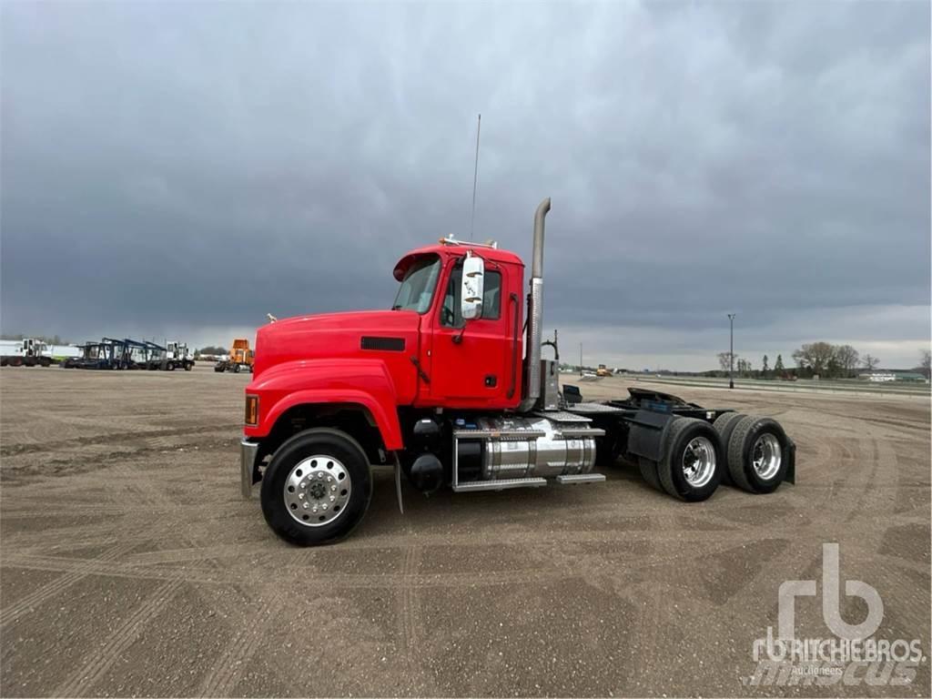 Mack PINNACLE 트랙터 유닛