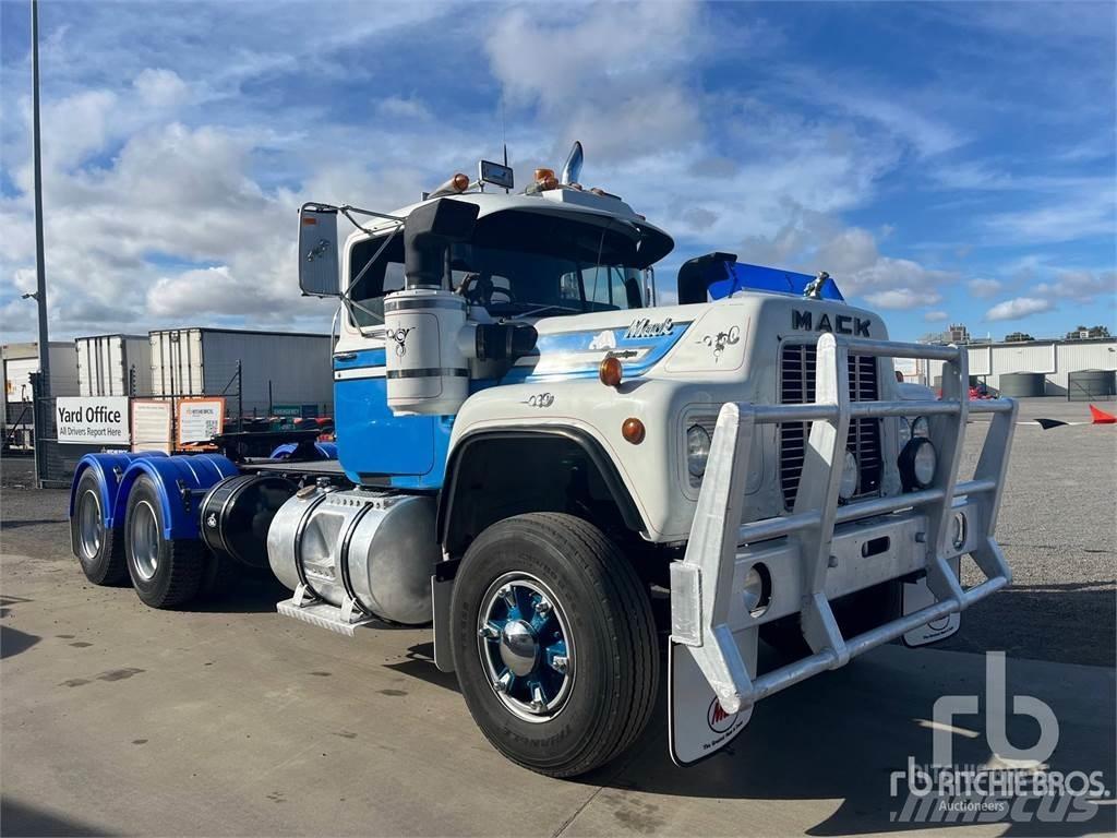 Mack R688RS 새시 운전실 트럭