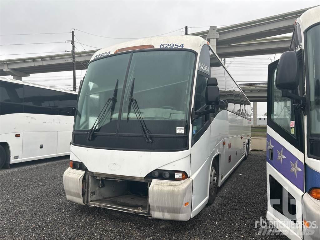 MCI J4500 코치(장거리 버스)