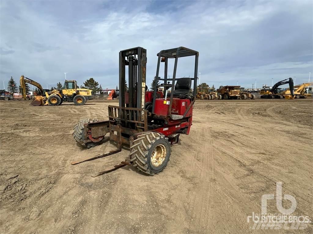 Moffett M5000 험지용 트럭